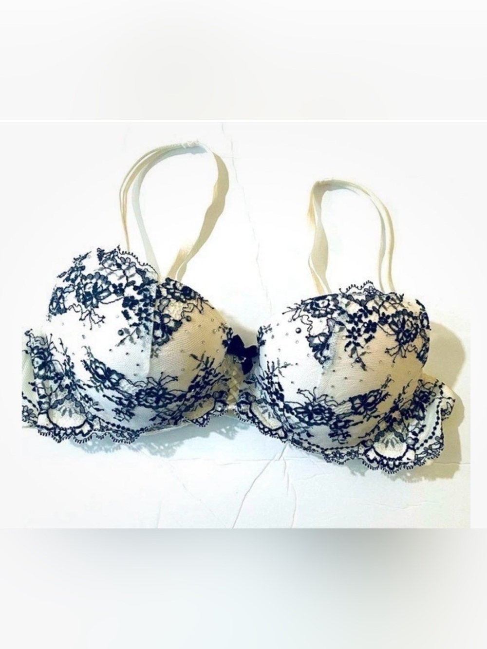 Victoria’s Secret Push-Up Bra - Ivory with Black Lace - 34B